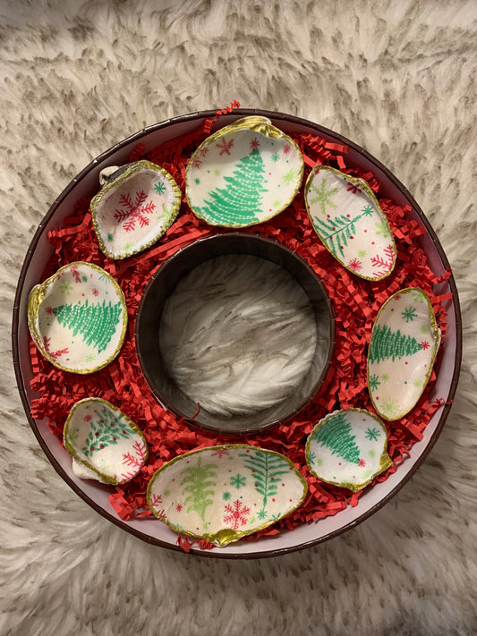 Christmas seashell gift box